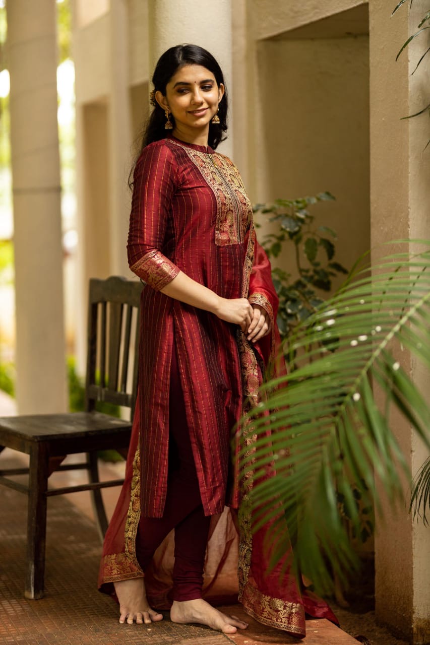 Red Regal Printed Kurta Set with Dupatta