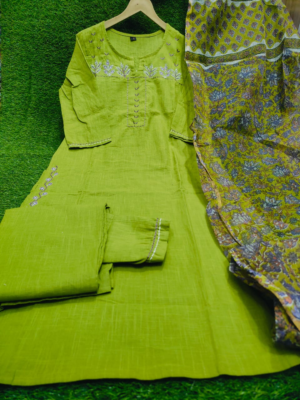 Green Embroidered Handloom Kurta Set