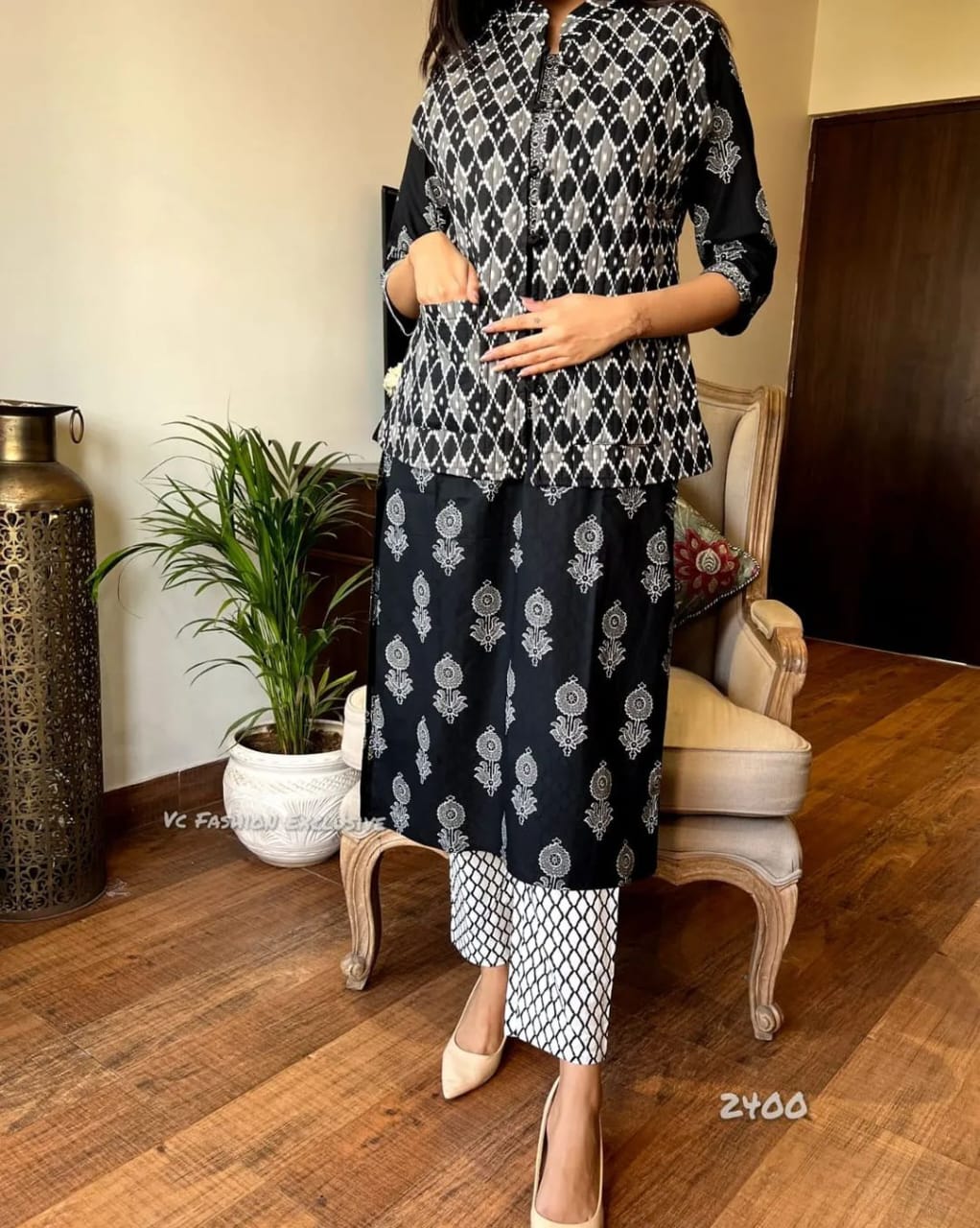 Black Kurta Pants Set with Quilted Jacket
