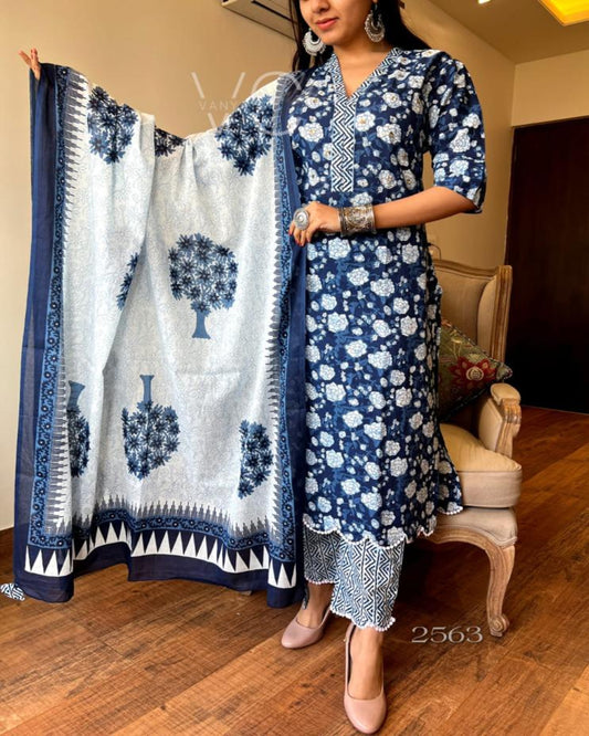 Blue Cotton Printed Kurta Set with Lace