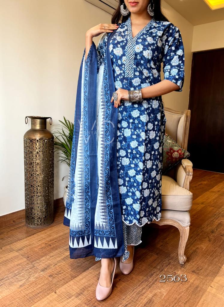 Blue Cotton Printed Kurta Set with Lace