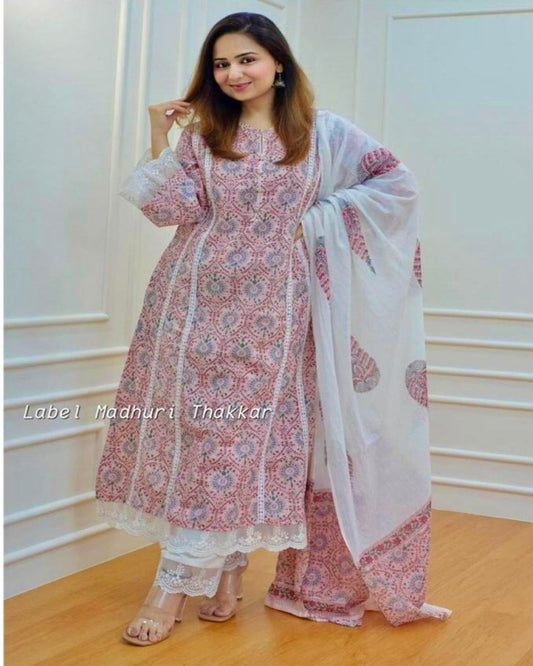 Pink Lace Kurta Set With Dupatta