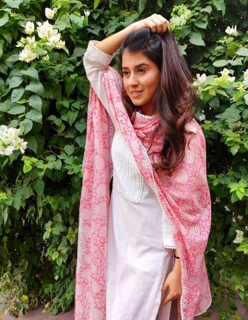 White And Pink Cotton Kurta Set With Dupatta