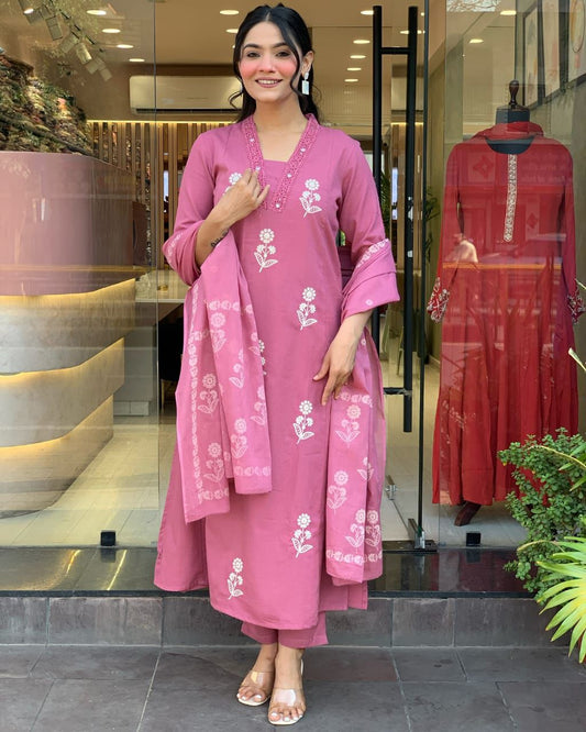Cotton Lacework Kurta Set