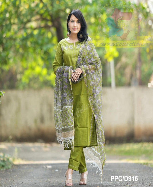 Green Embroidered Handloom Kurta Set