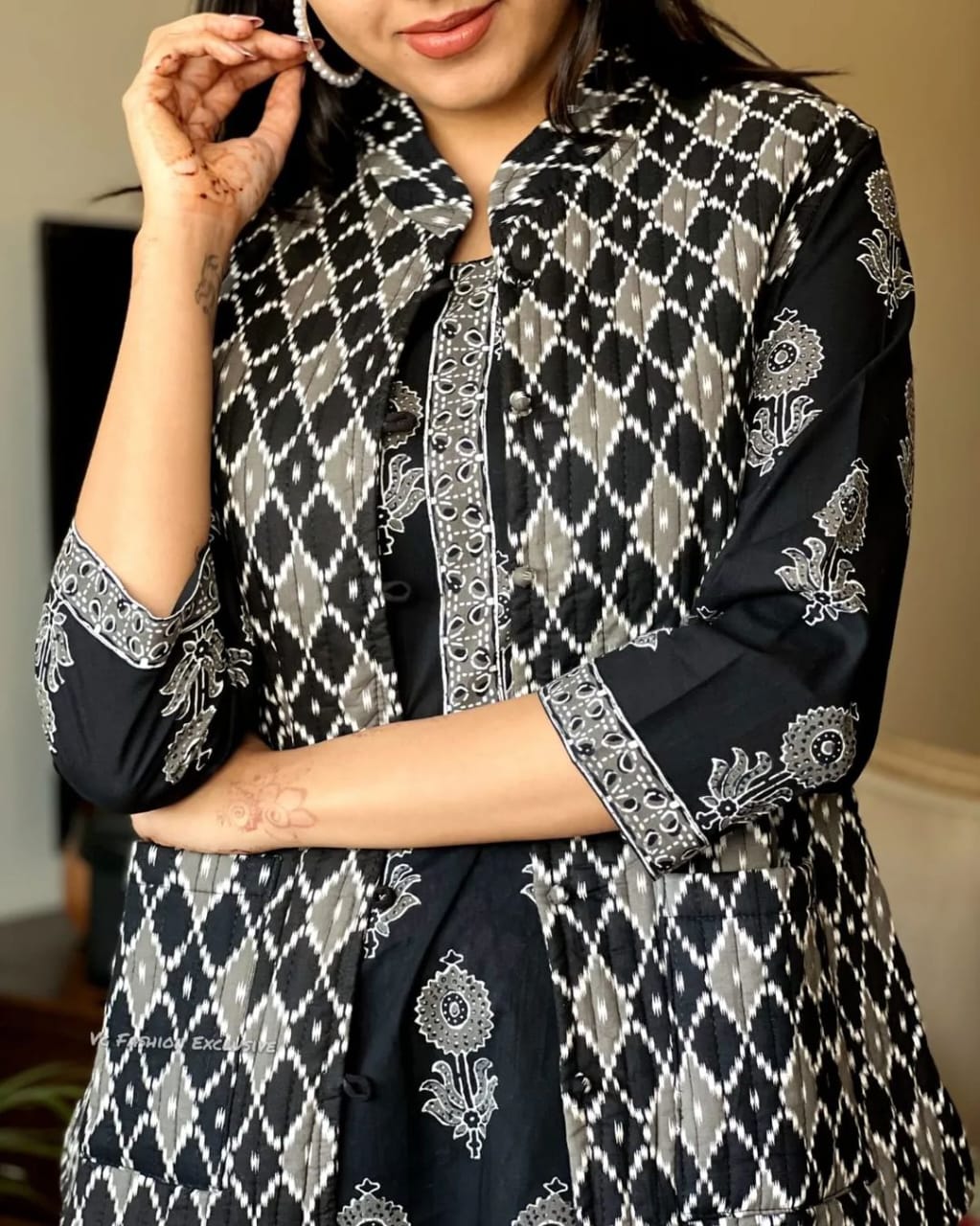 Black Kurta Pants Set with Quilted Jacket