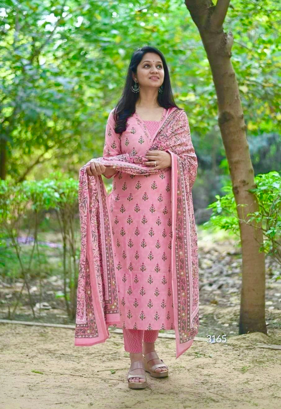 Pink Cotton Floral Printed Kurta Set